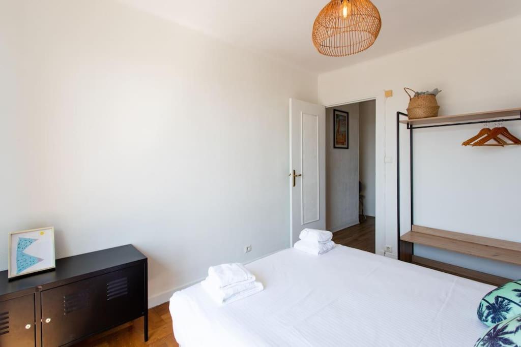 #15 2p Magnan Sea View 5 Min Beach Terrace & Parking *
